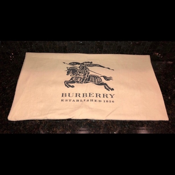 ✨Burberry Patent Trim Supernova Check Medium Tote - Picture 7 of 9